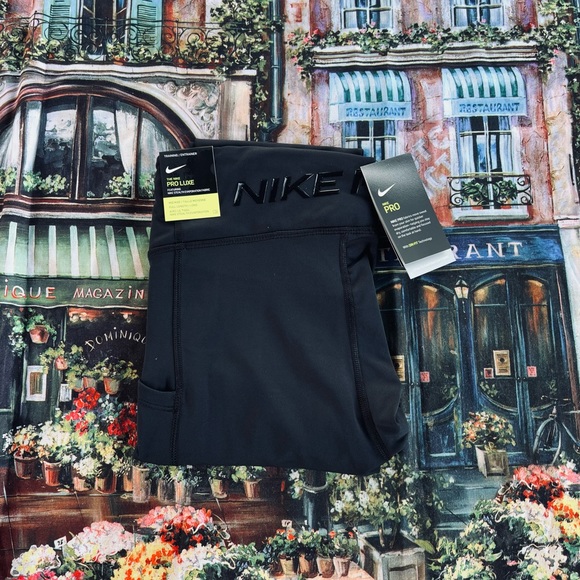 SOLD!!! NIKE WOMEN | PRO LUX STEALTH | TRAINING TIGHTS | BLACK - Picture 5 of 7